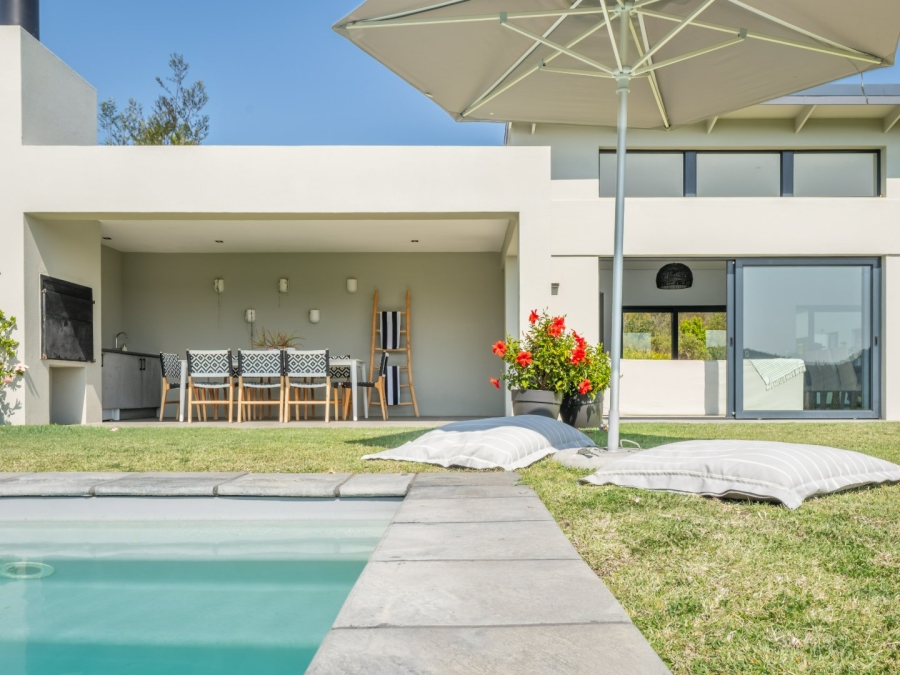 4 Bedroom Property for Sale in Simola Western Cape